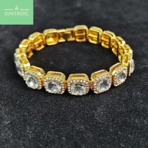 Square Rhinestone Necklace, Showing Grandeur, Luxury and High-end, Trendy and Versatile, Suitable for Hip-hop Fashion and Banquet Matching.
